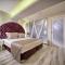 Demonti Hotel