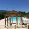 Cosy flat in a Drôme château with pool - 蒙布兰莱班