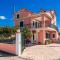 Artemis superb 2 bedroom apartment 700 m away from the beach