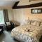 Dunscar Farm Bed & Breakfast - Castleton