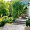 Beautiful large stylish villa centrally located in Pons