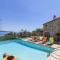Scirocco & Folitsa Villas