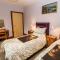 Holly Lodge