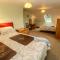 Holly Lodge