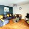 Milton House - Entire 3Bed House FREE WIFI & 4 FREE PARKING Spaces Serviced Accommodation Newcastle UK - Newcastle
