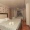 Hotel Azul de la Plaza by Chat Noir