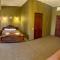 Golden Lion Hotel - Boryspil