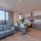 Central Penthouse with Hot Tub & Views 22