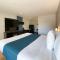 Studio 6 Suites Stockton, CA Waterfront
