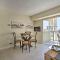 15th Floor Condo with Lanai, 2 Blocks to Beach!
