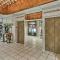 15th Floor Condo with Lanai, 2 Blocks to Beach!