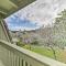 Coastal Escape Condo with Pool, Near Beaches! - Princeville