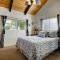 Cozy Kona Coast Apt with Lanai about 8 Miles to Beach! - كيلوا كونا