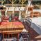 2 Bedroom Gorgeous Apartment In Avignon