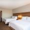 Holiday Inn Express & Suites - Beloit by IHG - بيلويت