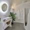U & ME SUITES