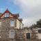 1 Seafield Street