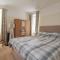 1 Seafield Street