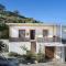 Villa Crypty