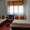 7 guest 3room apartment