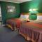 Emerald Inn & Lounge