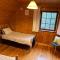 Cosy Lakeside Chalet With Option to add Private Hot Tub & Boat - Duneena