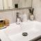Suites 44 - Guesthouse close to Vaticano, San Pietro, Castel Santangelo