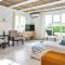 Renovated Waterfront Retreat-By Traum