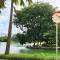 Quiet Low Level Lake View 3BRs Lippo Cikarang EJIP -Min Stay 3 Nights- - Bekasi