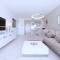 Contemporary apartment 8 min to Puerto Banus
