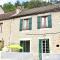 2Bed Cottage Sleeps 4 - Garden Patio Pets