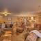 Modern Deadwood Apt with Mountain Views and Grill! - ديدوود