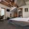 Uniqato Hotel