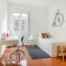 New top floor apt with a lot of light & aircon - Girona
