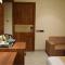 THE TAJ PEARL HOTEL
