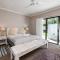 Fish Eagle Manor