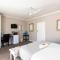 Fish Eagle Manor