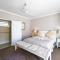 Fish Eagle Manor