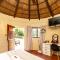 Fish Eagle Manor