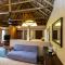 Fish Eagle Manor