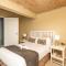 Fish Eagle Manor