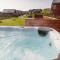 Puffin Hot tub Lodge, 4 bedrooms Resort, Pool,Gym,Bar - Padstow