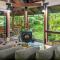 Volcano Village Lodge