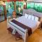 Volcano Village Lodge