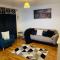 Cheerful home near City Centre,Station& RaceCourse