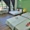 Semi-Detached, Up to 21 Pax, 4 Bedrooms, 3 Bathrooms, 4 Car Parks by Star Home