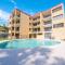 Golden Shores Unit 1 21 Landsborough Parade - Калаундра