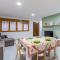 Amazing Home In La Mamola With Kitchen - 拉马莫拉