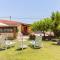 Margaret house 100 meters from the sandy beach, parking & wifi