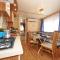 Holiday Home Maxi Caravan Deluxe by Interhome